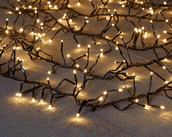 1,6-1,9m treecluster 10m/768led warm wit - 4m aanloopsnoer zwart -bi-bui- trafo timer 8/16u