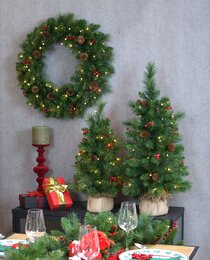 Everyday miniature pine cone & berry tree 46cm 15Led - image 3