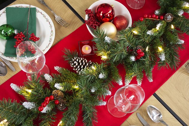 Frosted Berry Garland L274cm D25cm 50Led - afbeelding 2