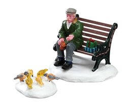 Lemax Feeding Pigeons, Set Of 2