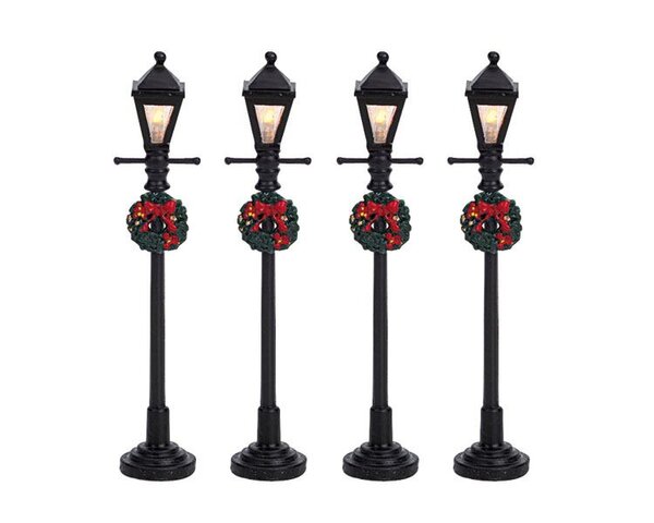 Lemax Gas Lantern Street Lamp, Set Of 4, B/O (4.5V)