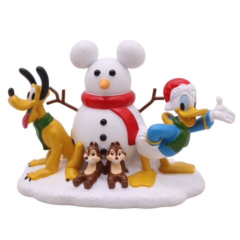 Scenery Donald & Pluto & Chip 'n Dale