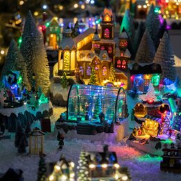 village de noel patinoire 10 santons - image 5